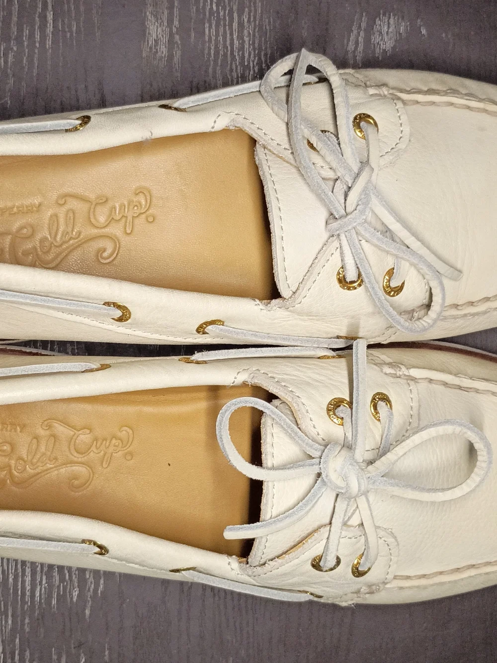 Sperry GOLD CUP Cream Leather Boat Shoes. Gold-Tone Eyelets. Men's 10M.